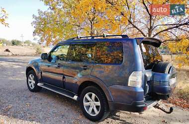 Позашляховик / Кросовер Mitsubishi Pajero 2006 в Миколаєві