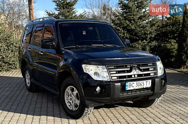 Позашляховик / Кросовер Mitsubishi Pajero 2007 в Львові