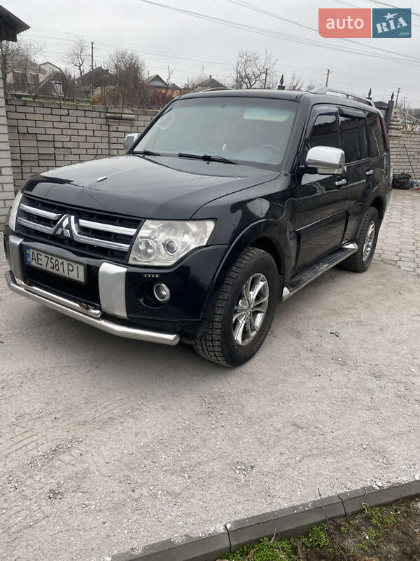 Позашляховик / Кросовер Mitsubishi Pajero 2007 в Дніпрі