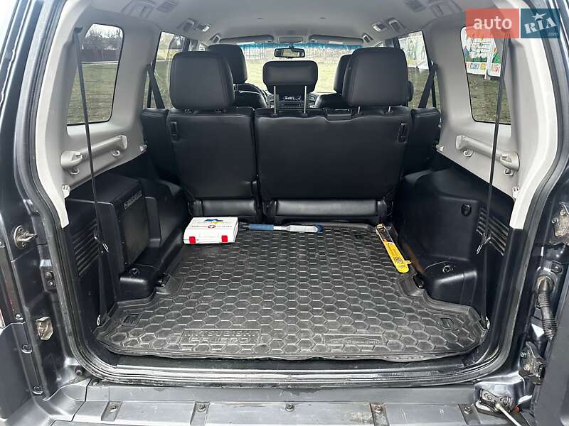 Внедорожник / Кроссовер Mitsubishi Pajero 2007 в Конотопе