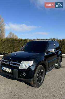 Внедорожник / Кроссовер Mitsubishi Pajero 2008 в 