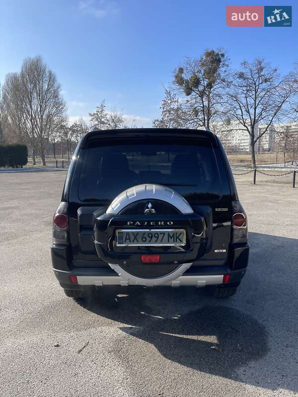 Внедорожник / Кроссовер Mitsubishi Pajero 2008 в Слобожанском