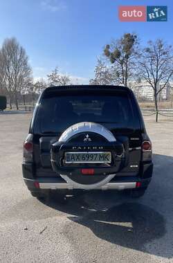 Внедорожник / Кроссовер Mitsubishi Pajero 2008 в 