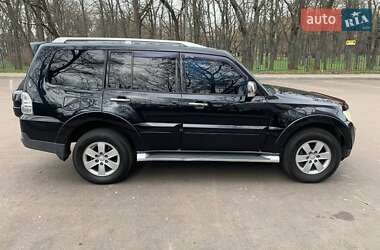 Позашляховик / Кросовер Mitsubishi Pajero 2007 в Одесі