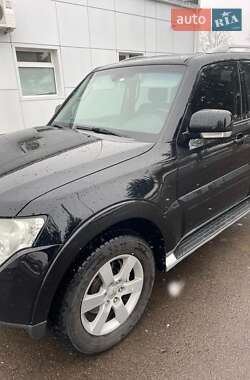 Внедорожник / Кроссовер Mitsubishi Pajero 2008 в 