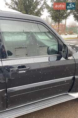 Внедорожник / Кроссовер Mitsubishi Pajero 2008 в 