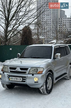 Позашляховик / Кросовер Mitsubishi Pajero 2004 в Харкові