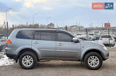 Позашляховик / Кросовер Mitsubishi Pajero 2013 в Тернополі