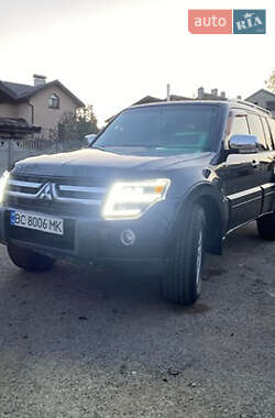 Позашляховик / Кросовер Mitsubishi Pajero 2008 в Львові