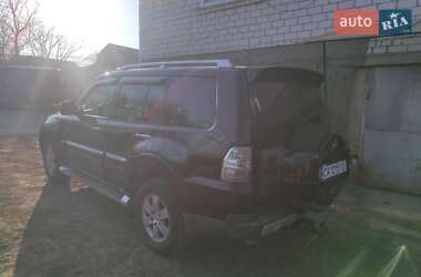 Внедорожник / Кроссовер Mitsubishi Pajero 2007 в 