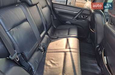 Внедорожник / Кроссовер Mitsubishi Pajero 2010 в 