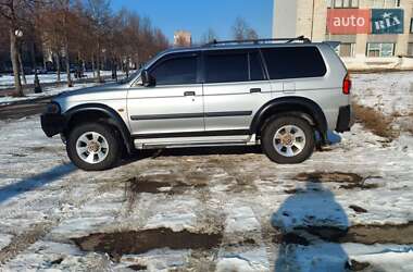 Позашляховик / Кросовер Mitsubishi Pajero 2001 в 