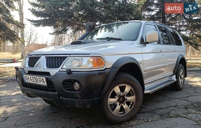 Внедорожник / Кроссовер Mitsubishi Pajero 2007 в Днепре