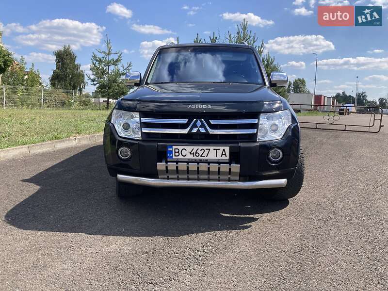 Внедорожник / Кроссовер Mitsubishi Pajero 2008 в Луцке