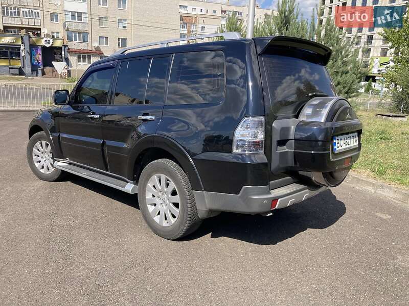 Внедорожник / Кроссовер Mitsubishi Pajero 2008 в Луцке