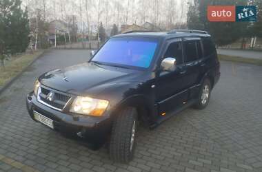 Внедорожник / Кроссовер Mitsubishi Pajero 2005 в 