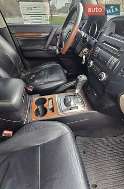 Внедорожник / Кроссовер Mitsubishi Pajero 2007 в 