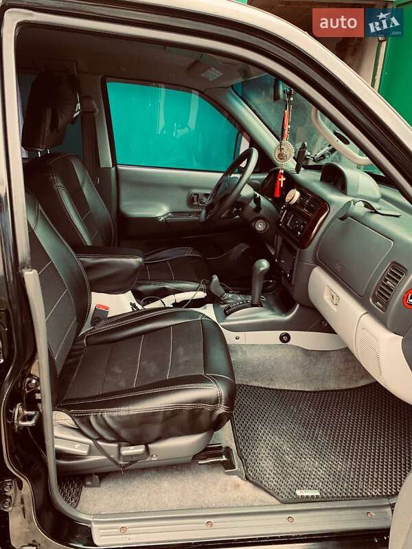 Внедорожник / Кроссовер Mitsubishi Pajero 2003 в Ивано-Франковске