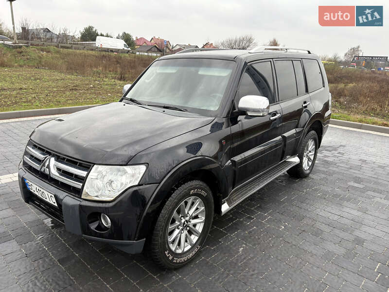 Mitsubishi Pajero 2007