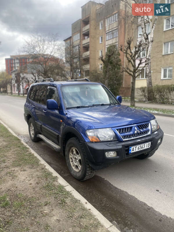 Позашляховик / Кросовер Mitsubishi Pajero 2000 в 