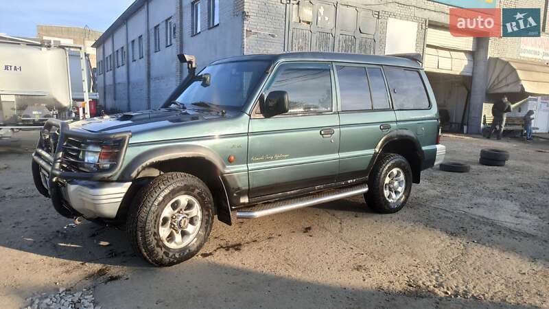 Mitsubishi Pajero 1995