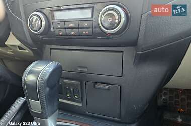 Внедорожник / Кроссовер Mitsubishi Pajero 2007 в 