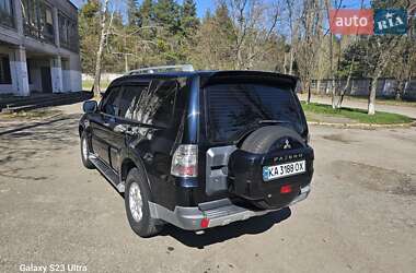 Внедорожник / Кроссовер Mitsubishi Pajero 2007 в 