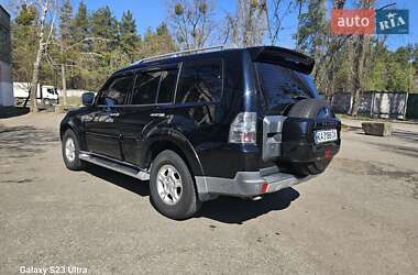 Внедорожник / Кроссовер Mitsubishi Pajero 2007 в 