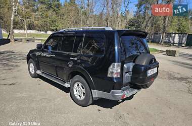 Внедорожник / Кроссовер Mitsubishi Pajero 2007 в 