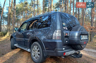 Позашляховик / Кросовер Mitsubishi Pajero 2008 в 