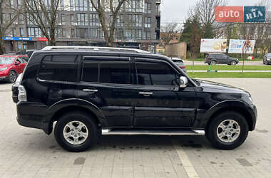 Внедорожник / Кроссовер Mitsubishi Pajero 2007 в 