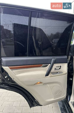 Внедорожник / Кроссовер Mitsubishi Pajero 2007 в 