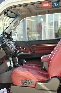 Внедорожник / Кроссовер Mitsubishi Pajero 2008 в 