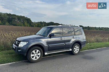 Внедорожник / Кроссовер Mitsubishi Pajero 2007 в 