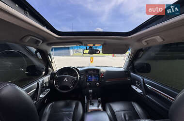 Внедорожник / Кроссовер Mitsubishi Pajero 2007 в 