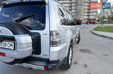 Внедорожник / Кроссовер Mitsubishi Pajero 2007 в 