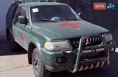 Внедорожник / Кроссовер Mitsubishi Pajero 2000 в 