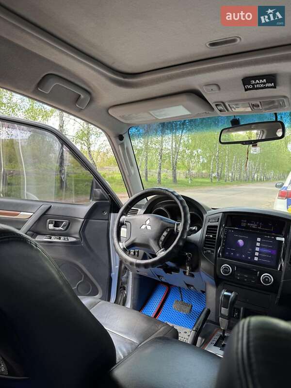 Позашляховик / Кросовер Mitsubishi Pajero 2008 в Харкові
