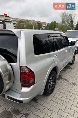 Внедорожник / Кроссовер Mitsubishi Pajero 2002 в 