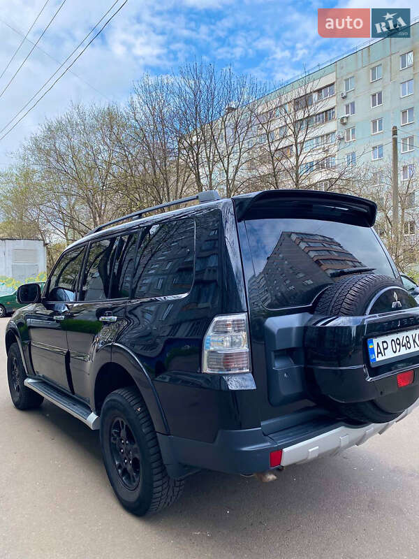 Внедорожник / Кроссовер Mitsubishi Pajero 2007 в Запорожье