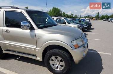 Внедорожник / Кроссовер Mitsubishi Pajero 2006 в Ужгороде