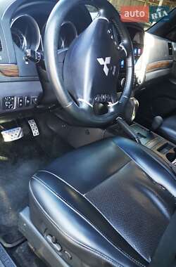 Внедорожник / Кроссовер Mitsubishi Pajero 2007 в 