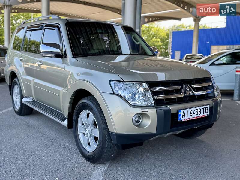 Mitsubishi Pajero 2008