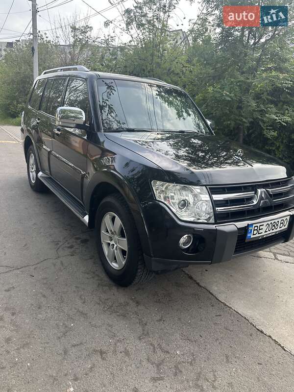 Mitsubishi Pajero 2008