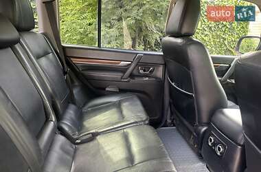 Позашляховик / Кросовер Mitsubishi Pajero 2008 в 