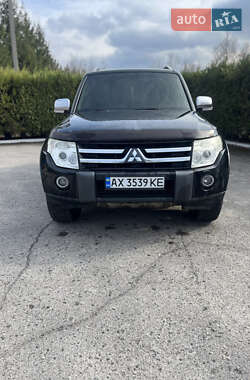 Внедорожник / Кроссовер Mitsubishi Pajero 2007 в Слобожанском