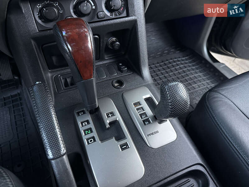 Внедорожник / Кроссовер Mitsubishi Pajero 2004 в Виннице