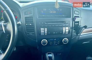 Внедорожник / Кроссовер Mitsubishi Pajero 2007 в 