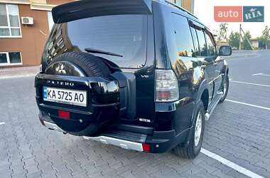 Внедорожник / Кроссовер Mitsubishi Pajero 2007 в 