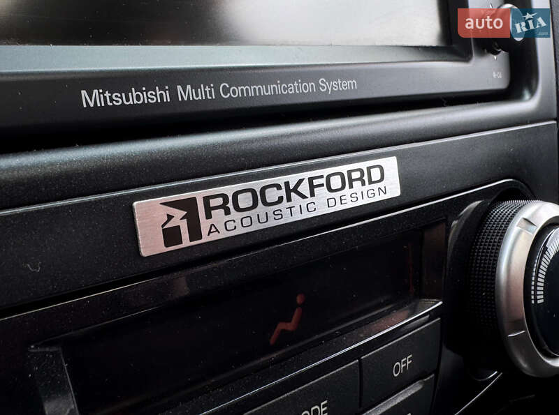 Внедорожник / Кроссовер Mitsubishi Pajero 2012 в Киеве